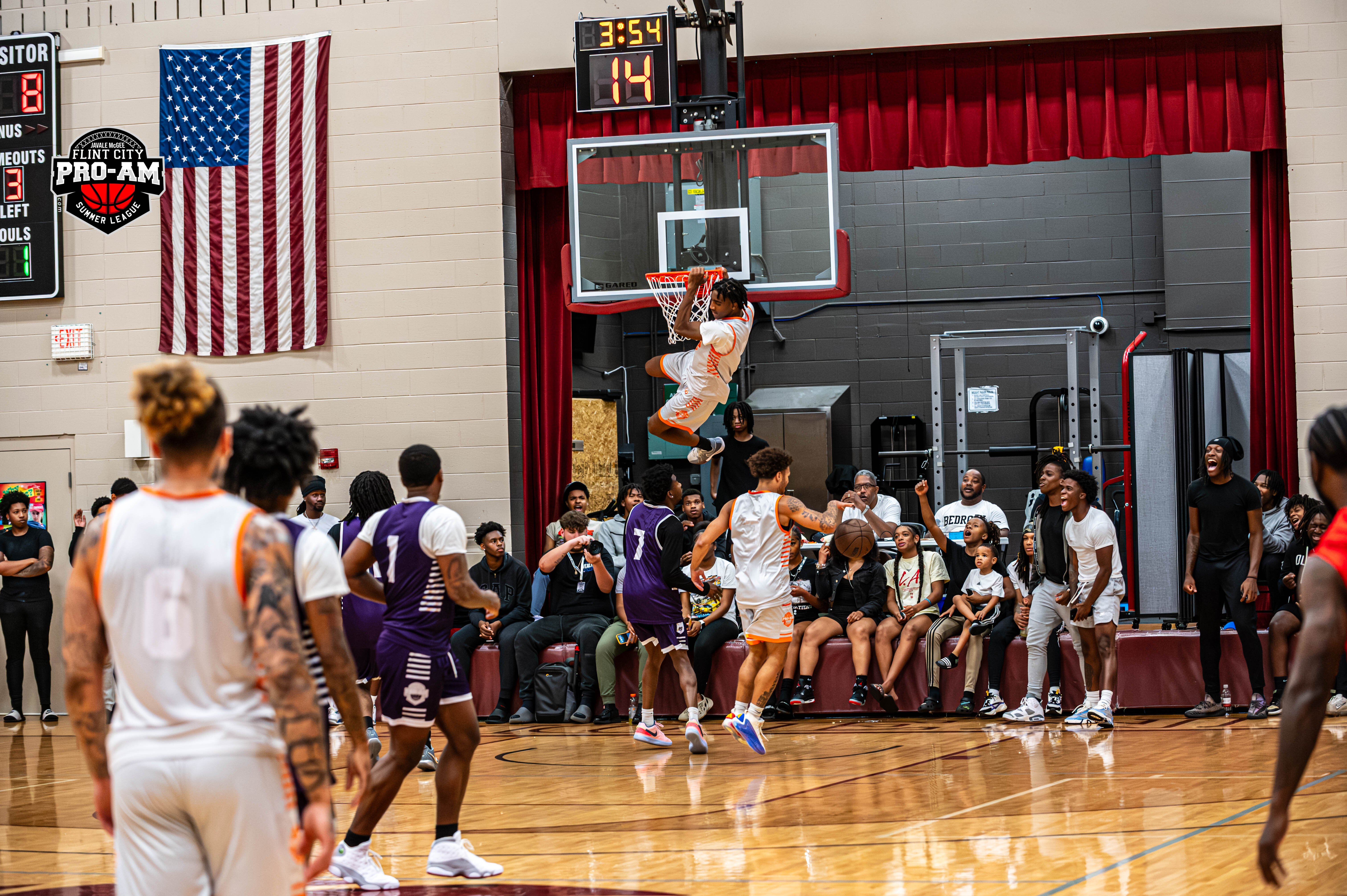 A mix of professional and amature basketball players put on an exciting show at the JaVale McGee 2024 Flint City Pro-Am.