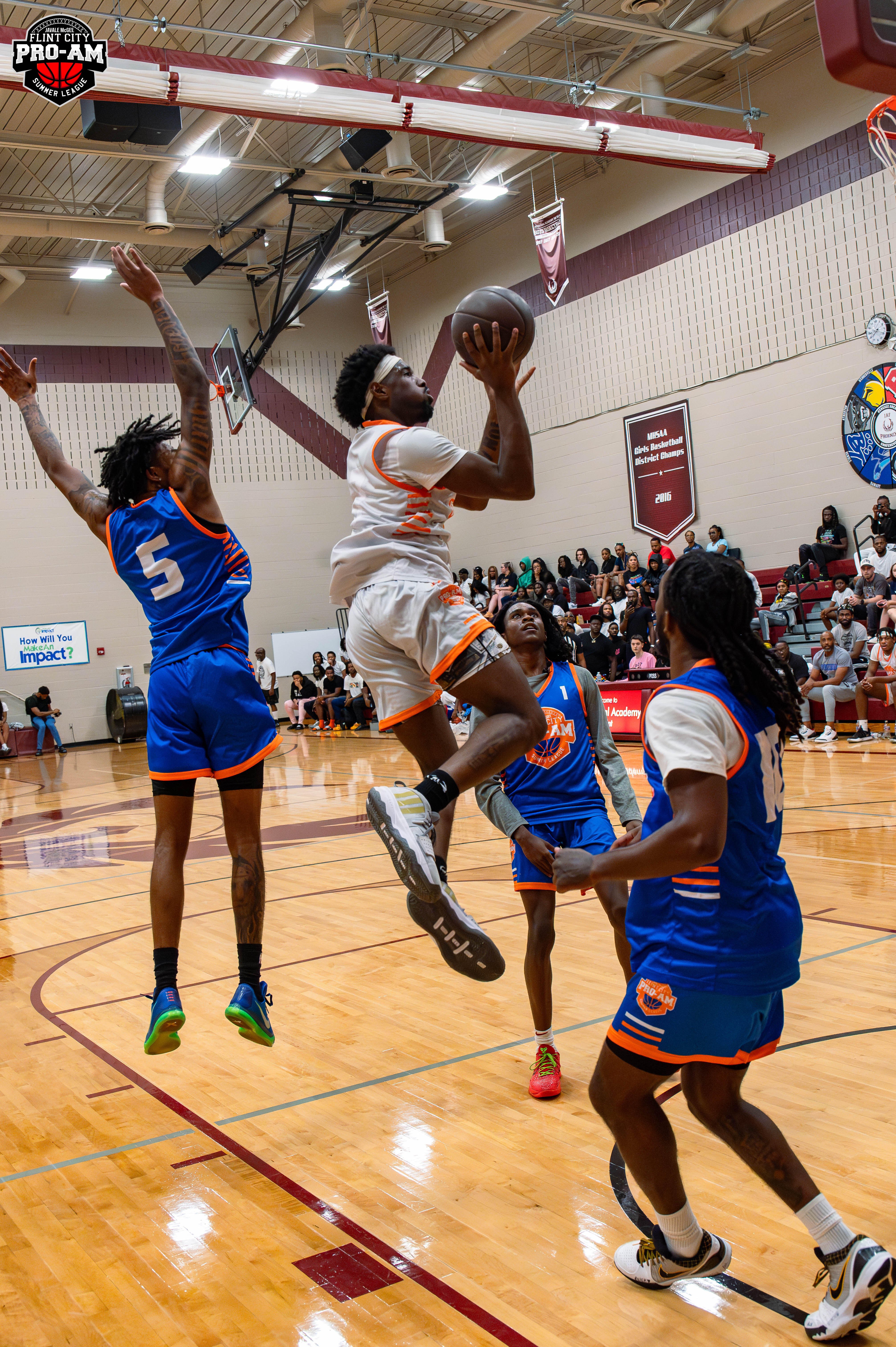 Sinclair Community College standout Isaiah Jones shoots the ball against Team Bridges at the JaVale McGee 2024 Flint City Pro-Am.